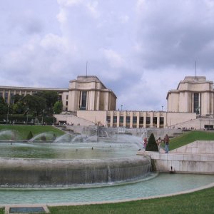 Palais de Chaillot + Jardin du Trocadero