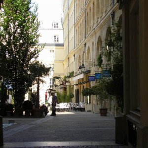 Pariser Straen ( Seitenstr. der Rue Royale )