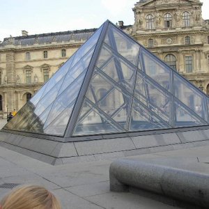 Louvre Innenhof