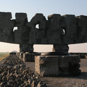 KZ-Gedenksttte Lublin-Majdanek: Denkmal