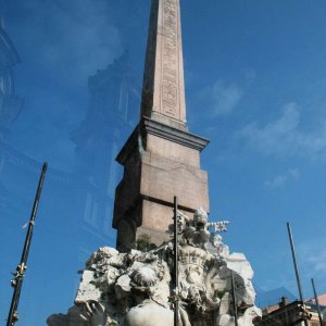 Obelisk auf  der Piazza Navona