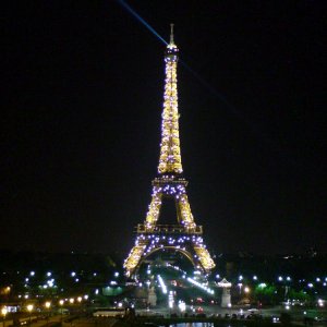 Tour Eiffel bei Nacht