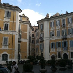 Piazza S. Ignazio 3