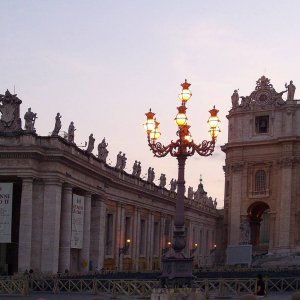 Petersplatz am Abend