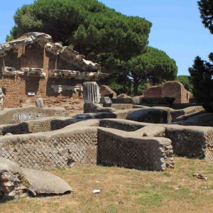 Ostia Antica Tempel der Roma und des Augustus