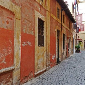 Gasse bei Trevi