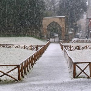 Schnee vor der Villa Borghese
