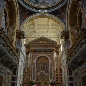 Basilica del sacro cuore Altar