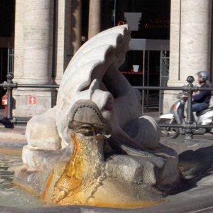 Brunnen auf der Piazza Colonna