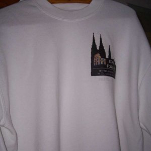 FT-Logo auf Sweatshirt