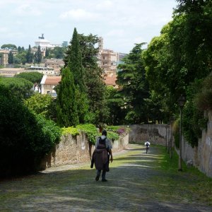 Aventino, Clivo di Rocca Savella