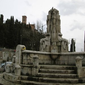 Piazza dell'Emporio, Lombardi-Brunnen