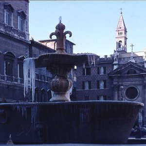 Eisbrunnen Pza Farnese