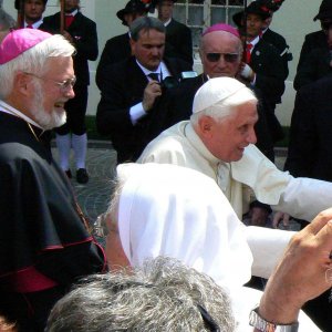 Ankunft Papst Bendikt in Brixen