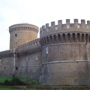 Ostia antica: Castello Giulio II