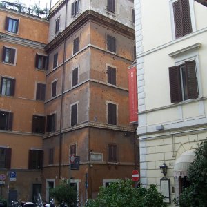 Via Rasella, angolo Via del Boccaccio