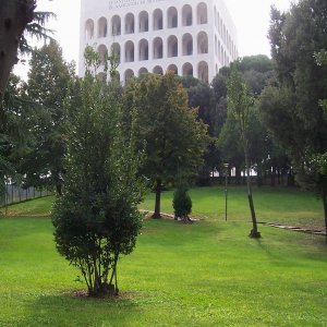 EUR, Colosseo quadrato