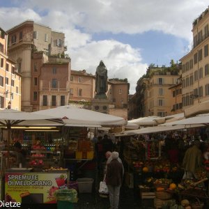 Obst, Gemse, Andenkenkram - Campo Fiori