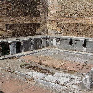 Ostia Antica ffentliche Toilette