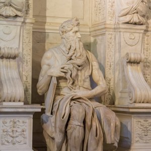 Pietro in Vincoli Moses Michelangelo