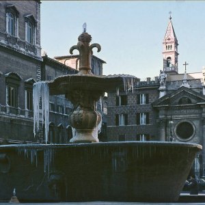 Alt Rom Piazza Farnese