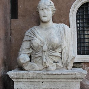 Madame Lucrezia