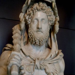 mc_commodus_hercules_II1