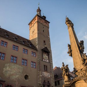 Wrzburg 2015 Vierrhrenbrunnen vor Grafeneckart