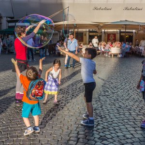 Straenknstler Blasen fr Kinder Trastevere