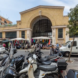 Jugendstilmarkthalle bei Porta Pia