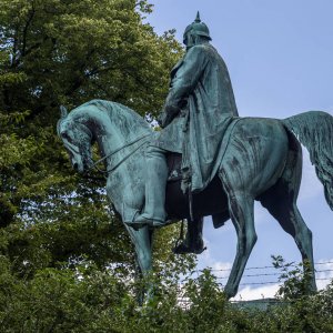 HH Planten un Blomen Reiterdenkmal