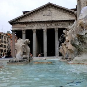 Fontana di Pantheon