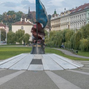 Prag2015 Denkmal geflgelter Lwe