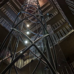 Prag2015 Aufzugschacht Rathausturm
