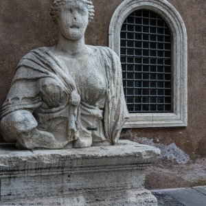 Sprechende Statue Madama Lucrezia