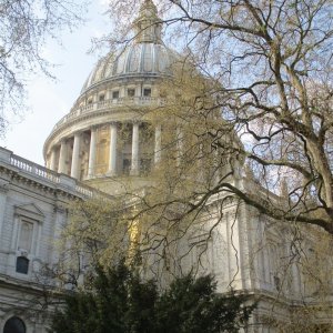 Um St Paul's Cathedral