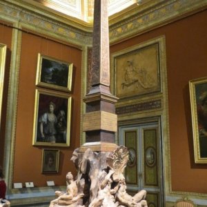 Modell mit Obelisk