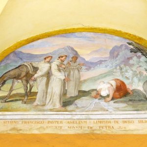 Franziskus wirkt ein "Wasserwunder" um den Durst des armen Mannes, der ihn mit seinem Esel begleitet, zu stillen.