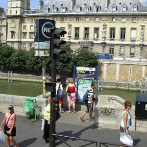 Louvre