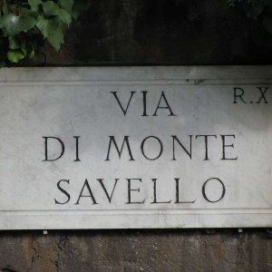 Via di Monte Savello