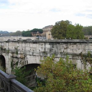 Ponte Rotto