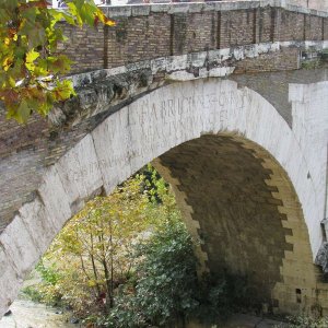 Ponte Fabricio