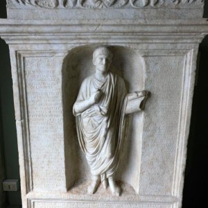 Centrale Montemartini - Grabaltar für Quintus Sulpicius Maximus