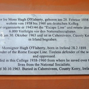 Campo Santo - Gedenkplatte Hugh O'Flaherty