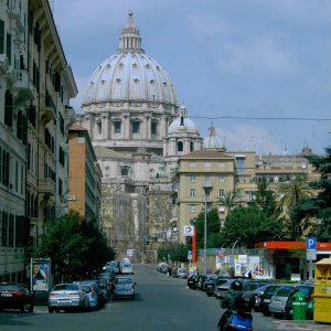 Blick von der Piazzadi S. Maria alle Fornaci