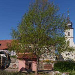 Osterbrunnen Ilmspan (3).jpg