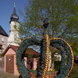 Osterbrunnen Ilmspan (5).jpg