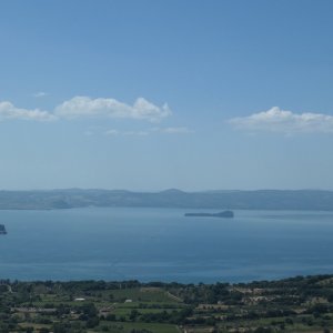 Bolsenasee von Montefiascone aus