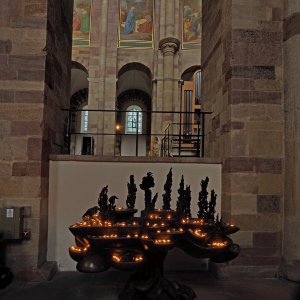 Dom zu Speyer Blick in´s Querschiff