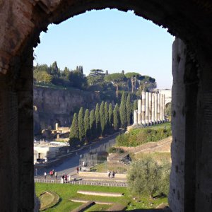 Roma-Tempel VI